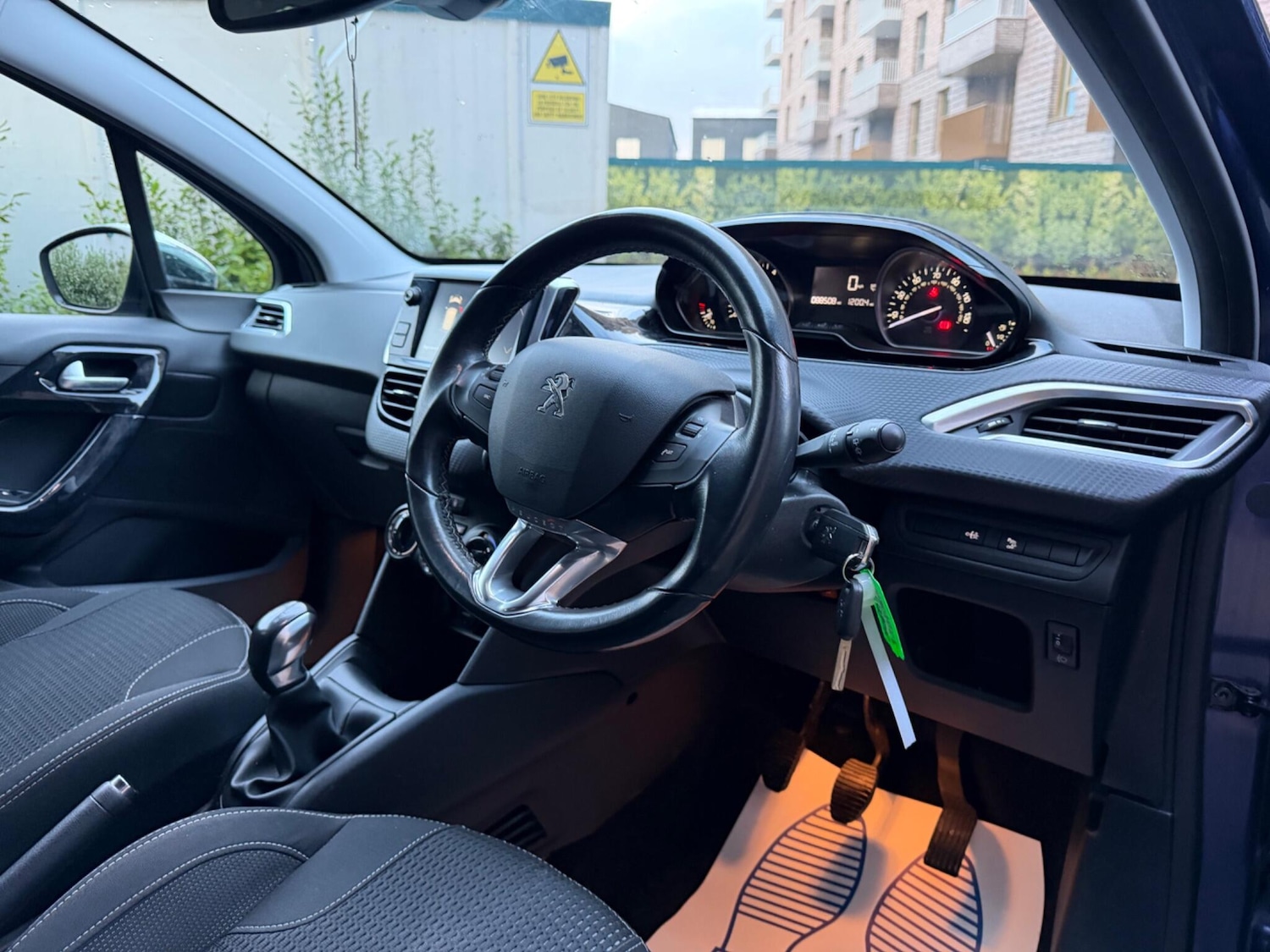 Used Peugeot 208 2017 for sale - 77468389: Photo 22