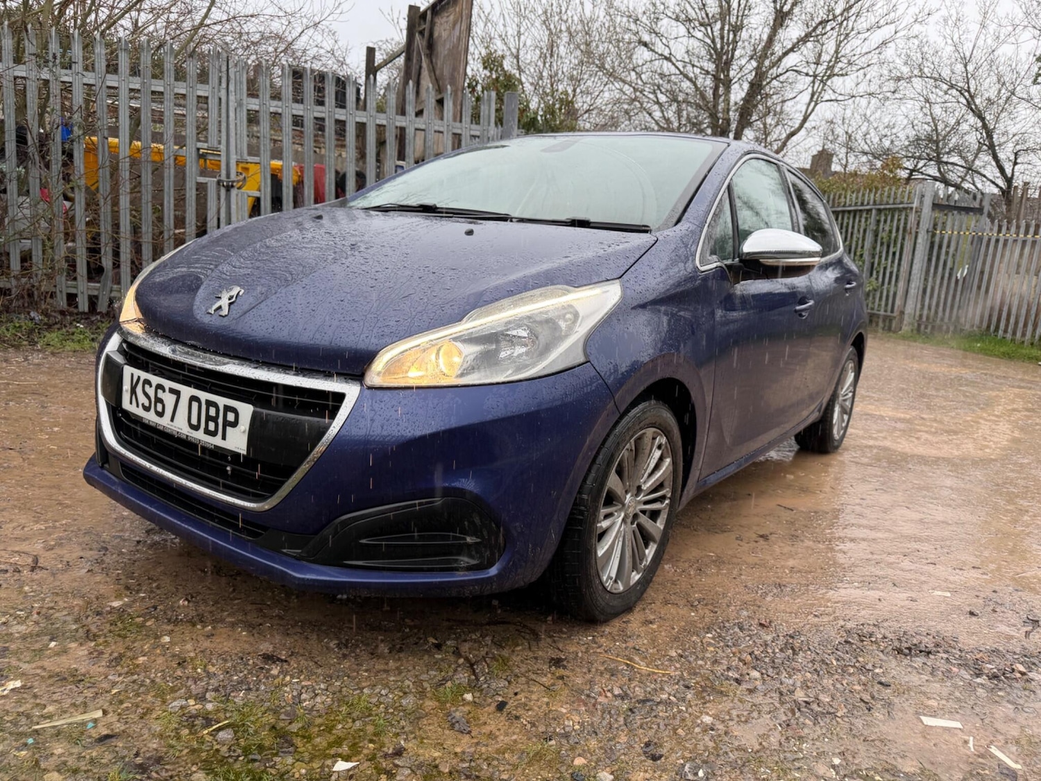 Used Peugeot 208 2017 for sale - 77468389: Photo 3