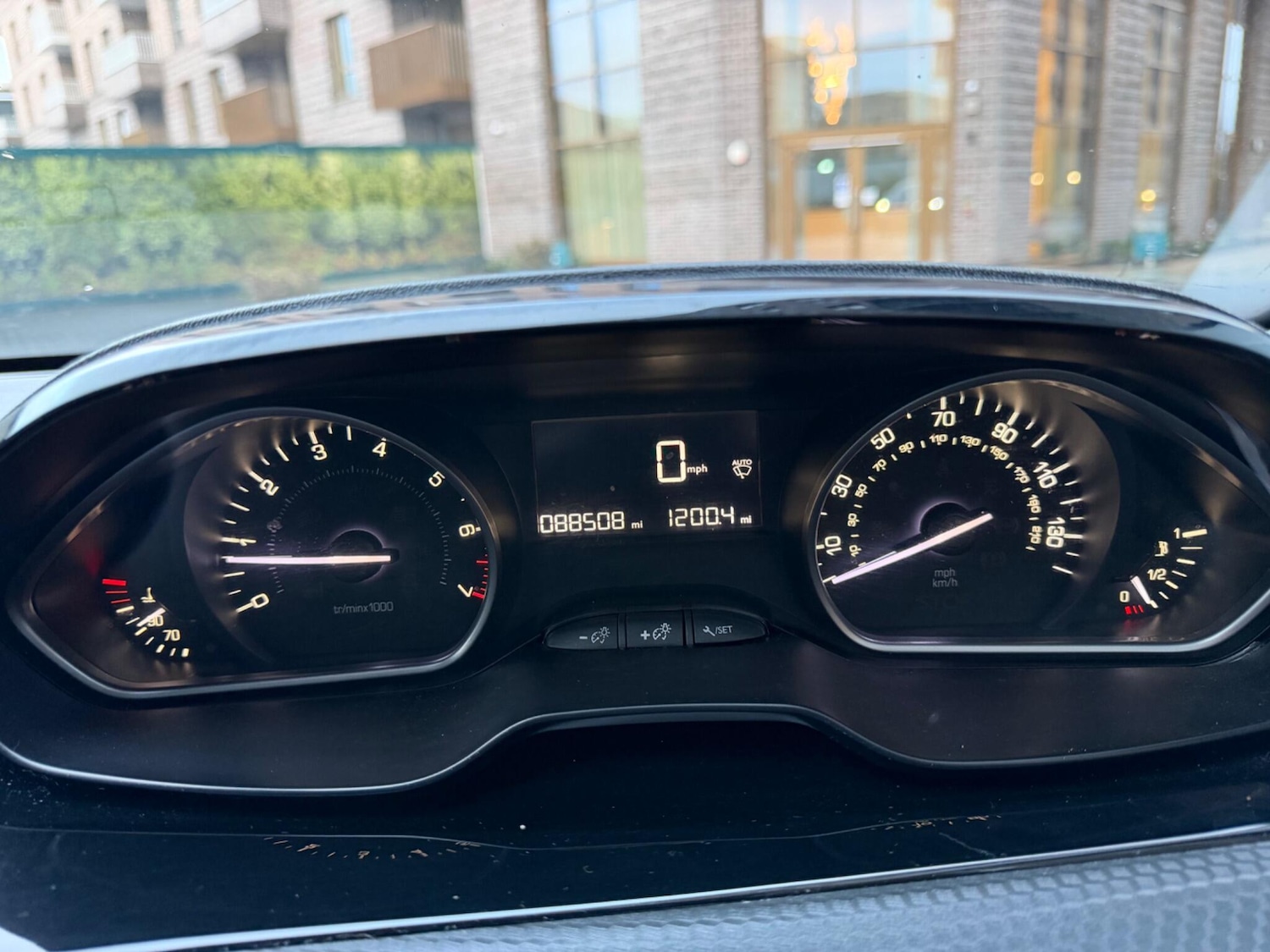 Used Peugeot 208 2017 for sale - 77468389: Photo 38