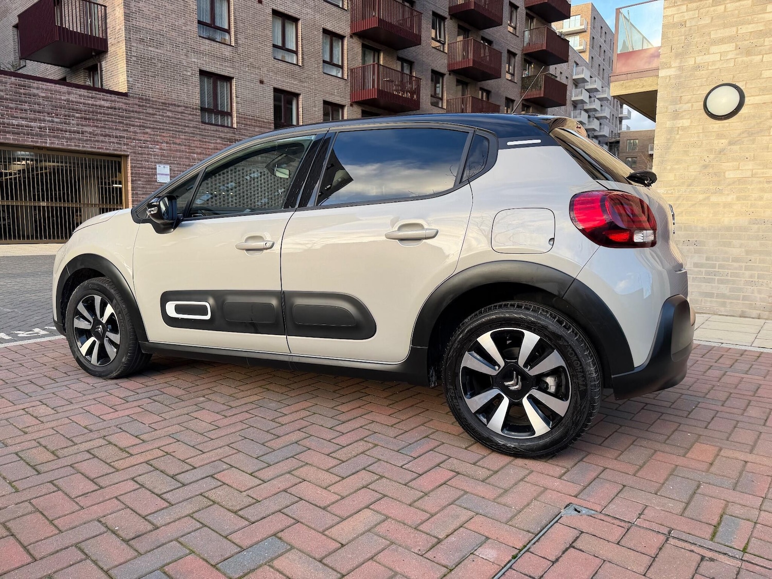 Used Citroen C3 2024 for sale - 76942633: Photo 17