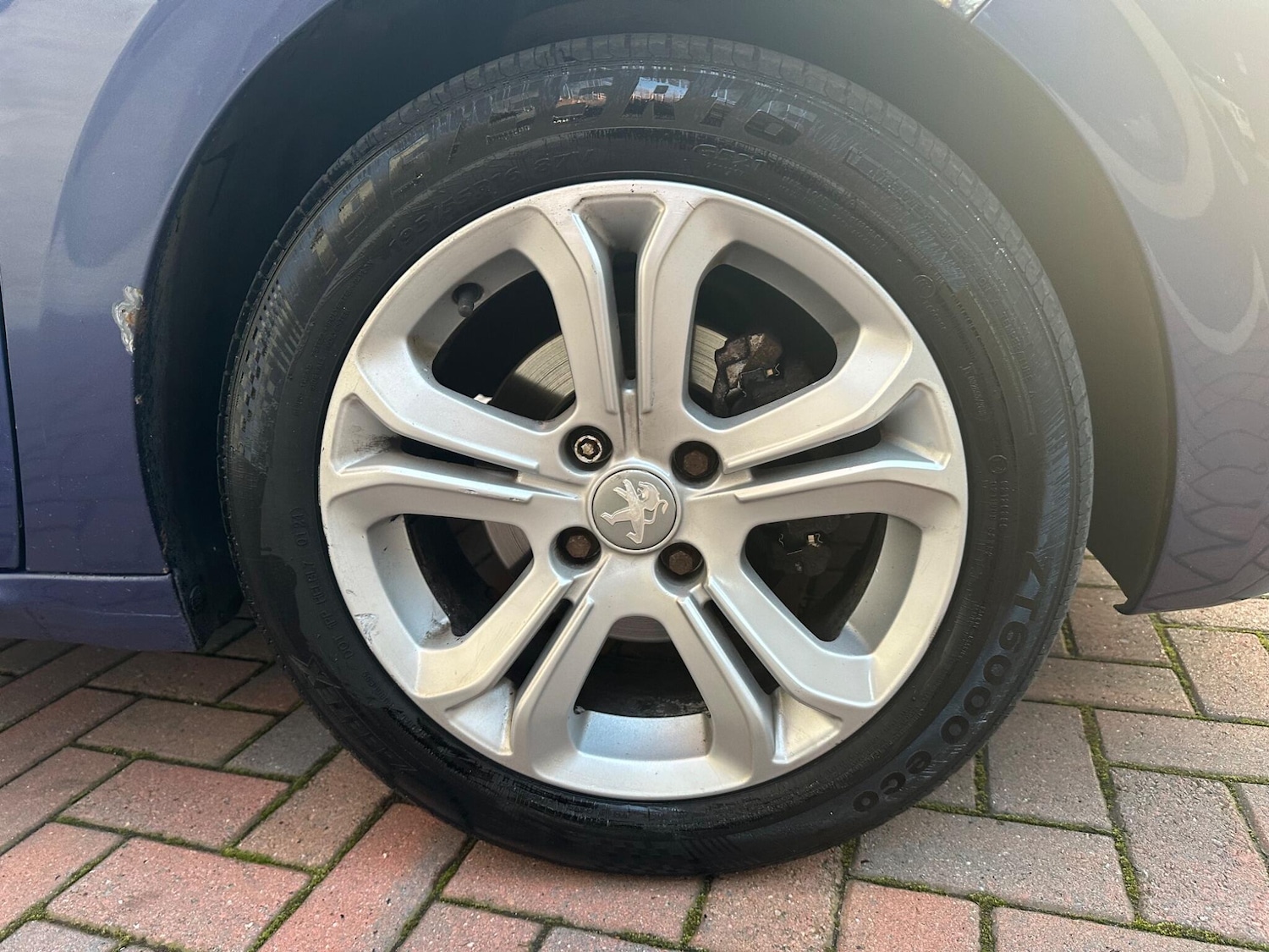 Used Peugeot 208 2015 for sale - 76608522: Photo 14