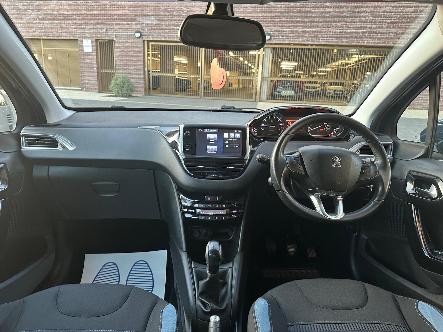 Used Peugeot 208 2015 for sale - 76608522: Photo 17