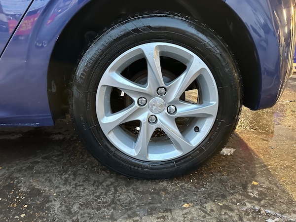 Used Peugeot 208 2017 for sale - 76175618: Photo 12