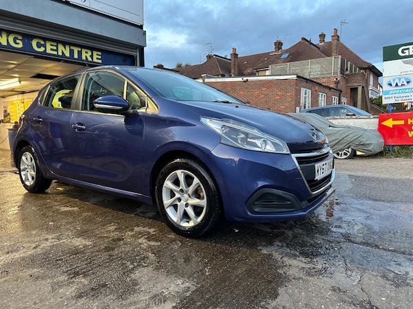 Used Peugeot 208 2017 for sale - 76175618: Photo 1