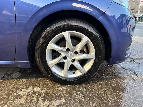 Used Peugeot 208 2017 for sale - 76175618: Photo 5