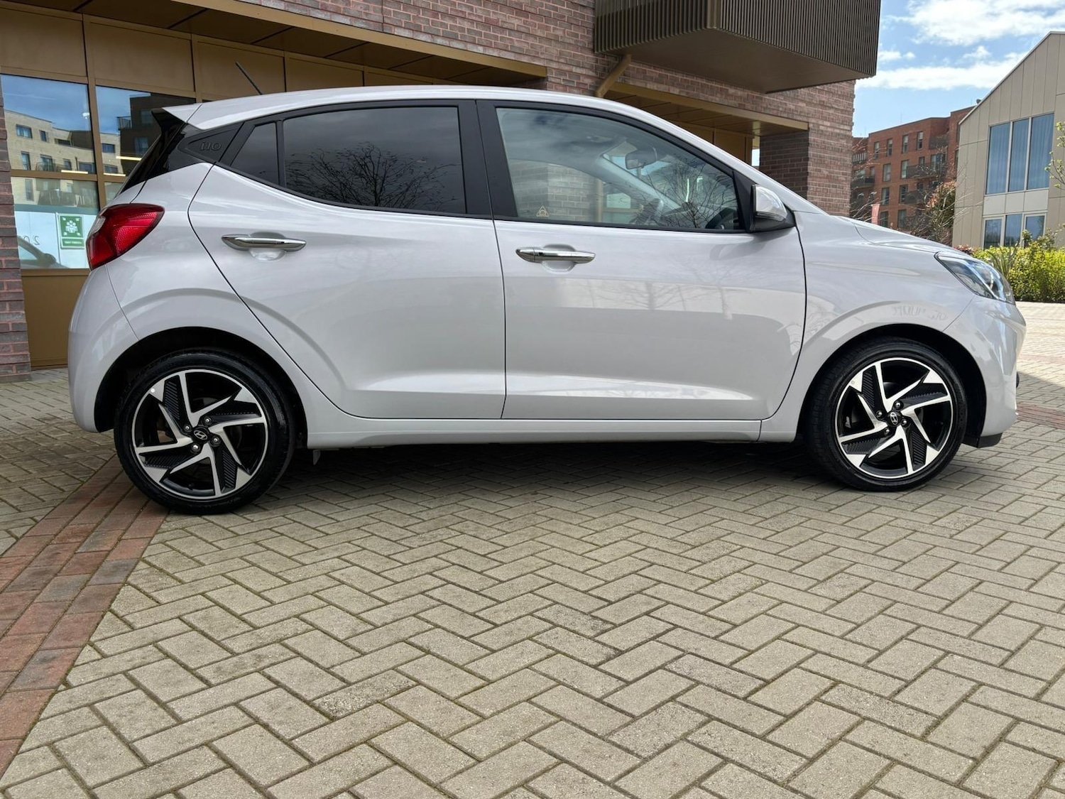 Used Hyundai i10 2024 for sale - 78086640: Photo 30