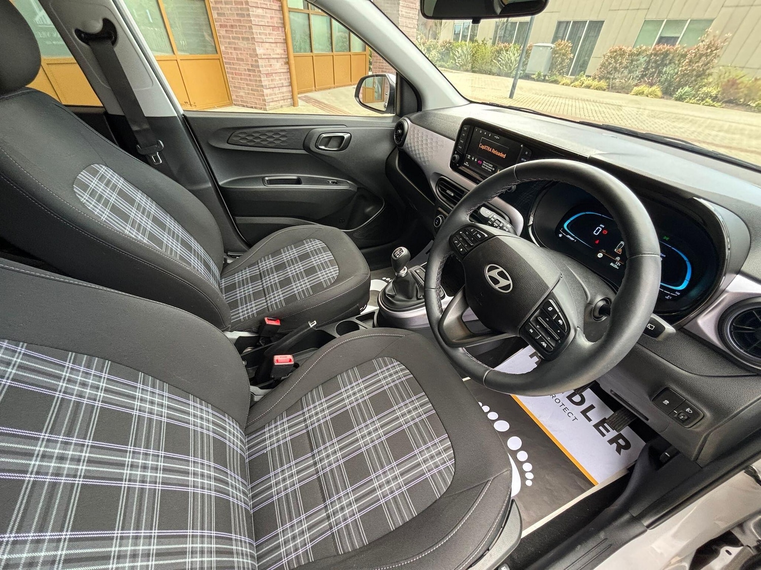 Used Hyundai i10 2024 for sale - 78086640: Photo 40