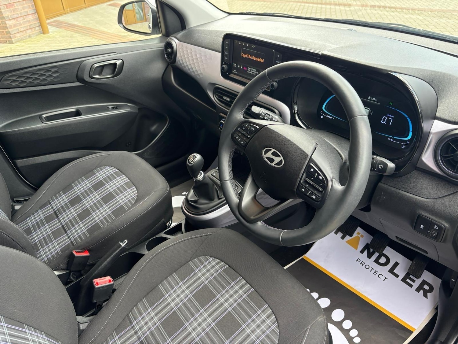 Used Hyundai i10 2024 for sale - 78086640: Photo 41