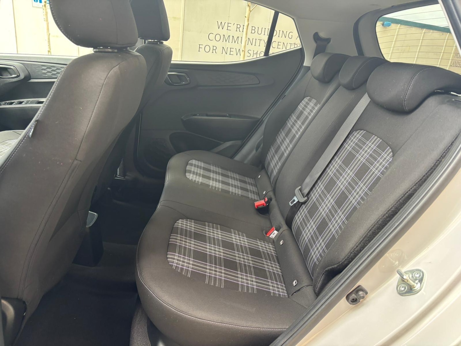 Used Hyundai i10 2024 for sale - 78086640: Photo 45