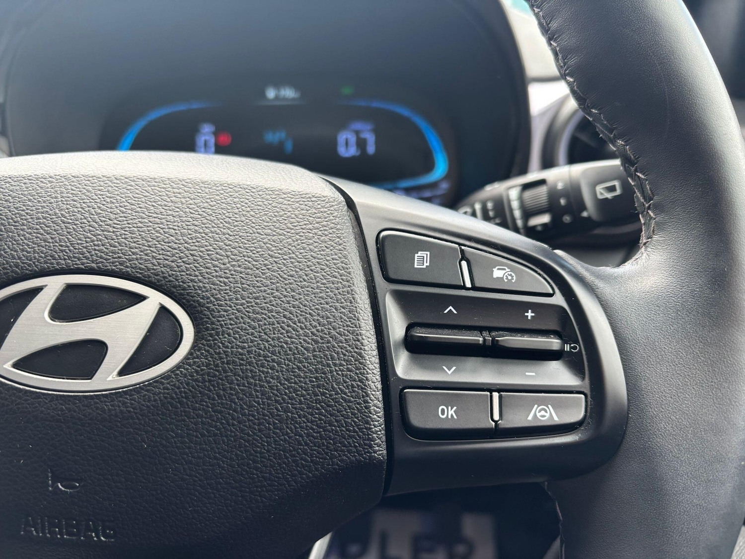 Used Hyundai i10 2024 for sale - 78086640: Photo 52