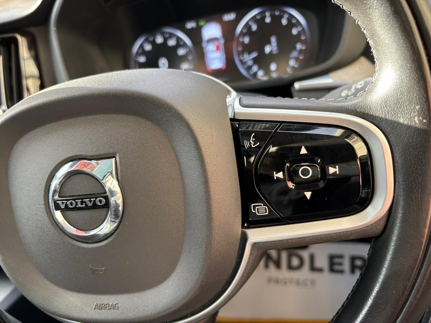 Used Volvo XC60 for sale - 77704888: Photo 78