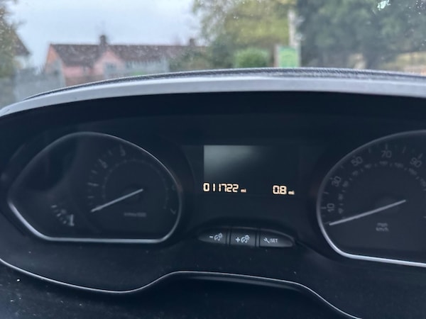 Used Peugeot 208 2017 for sale - 76270263: Photo 14