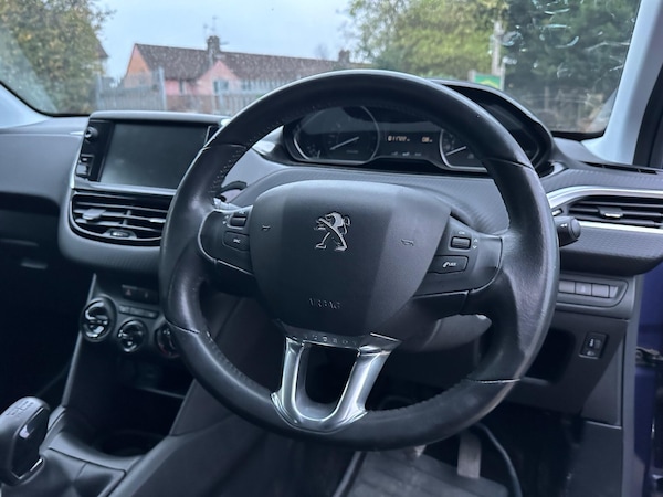 Used Peugeot 208 2017 for sale - 76270263: Photo 15