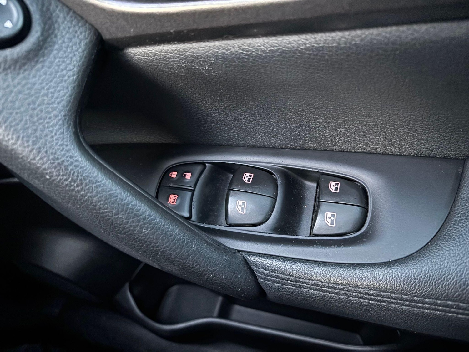 Used Nissan Qashqai for sale - 77671932: Photo 28