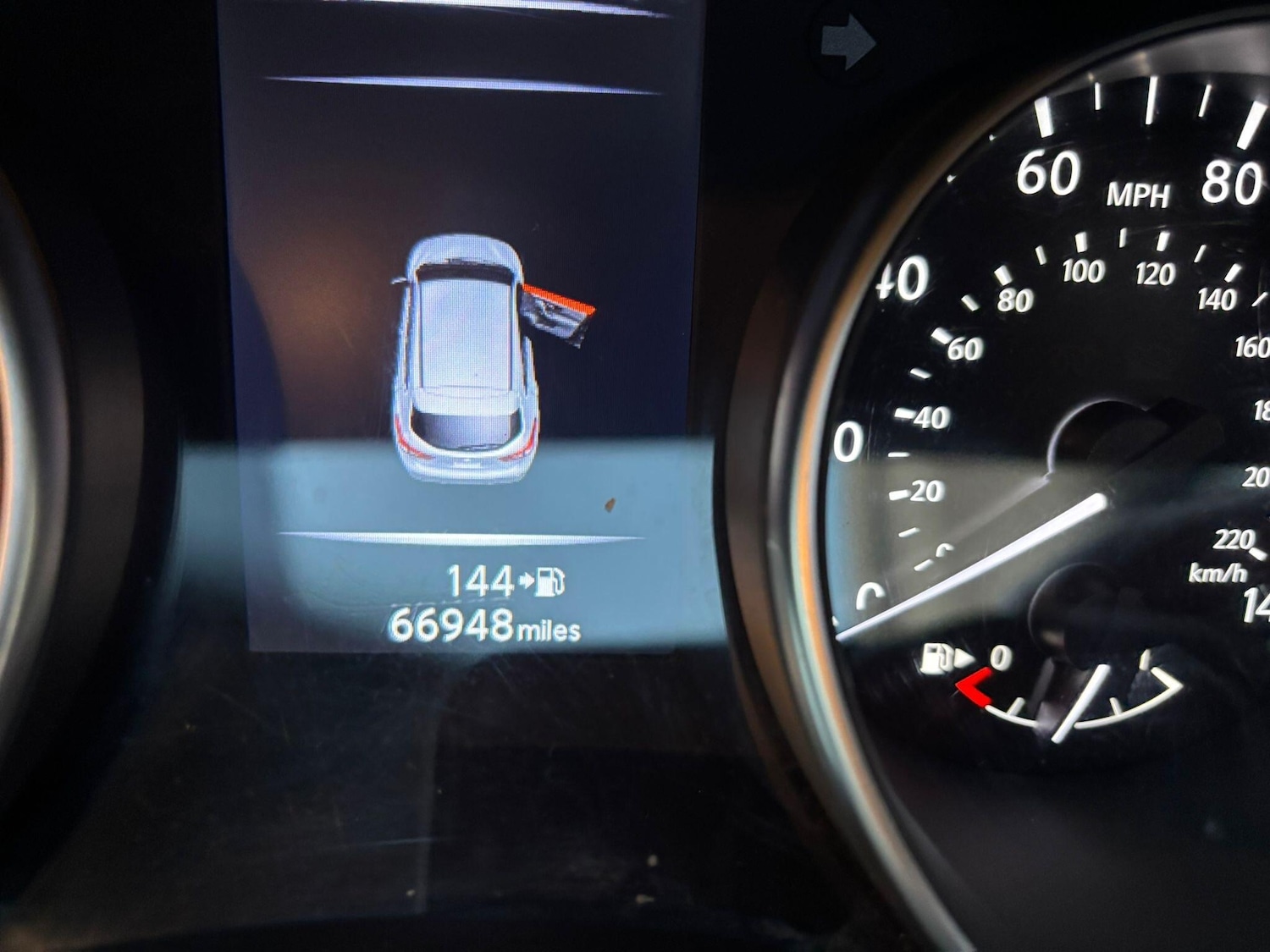 Used Nissan Qashqai for sale - 77671932: Photo 34