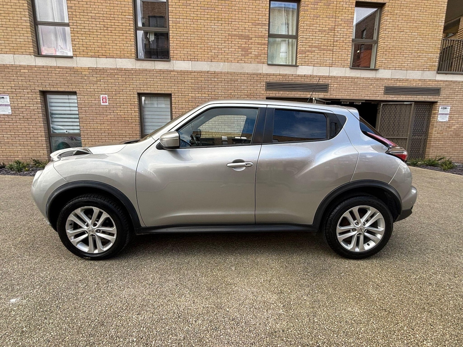 Used Nissan Juke 2016 for sale - 78019169: Photo 24