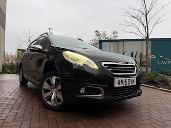 Used Peugeot 2008 2015 for sale - 76781949: Photo