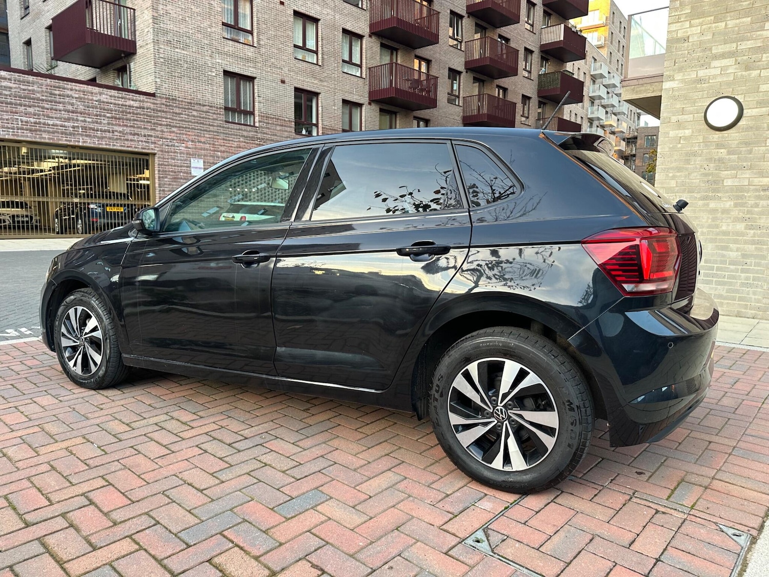 Used Volkswagen Polo 2021 for sale - 76666973: Photo 2