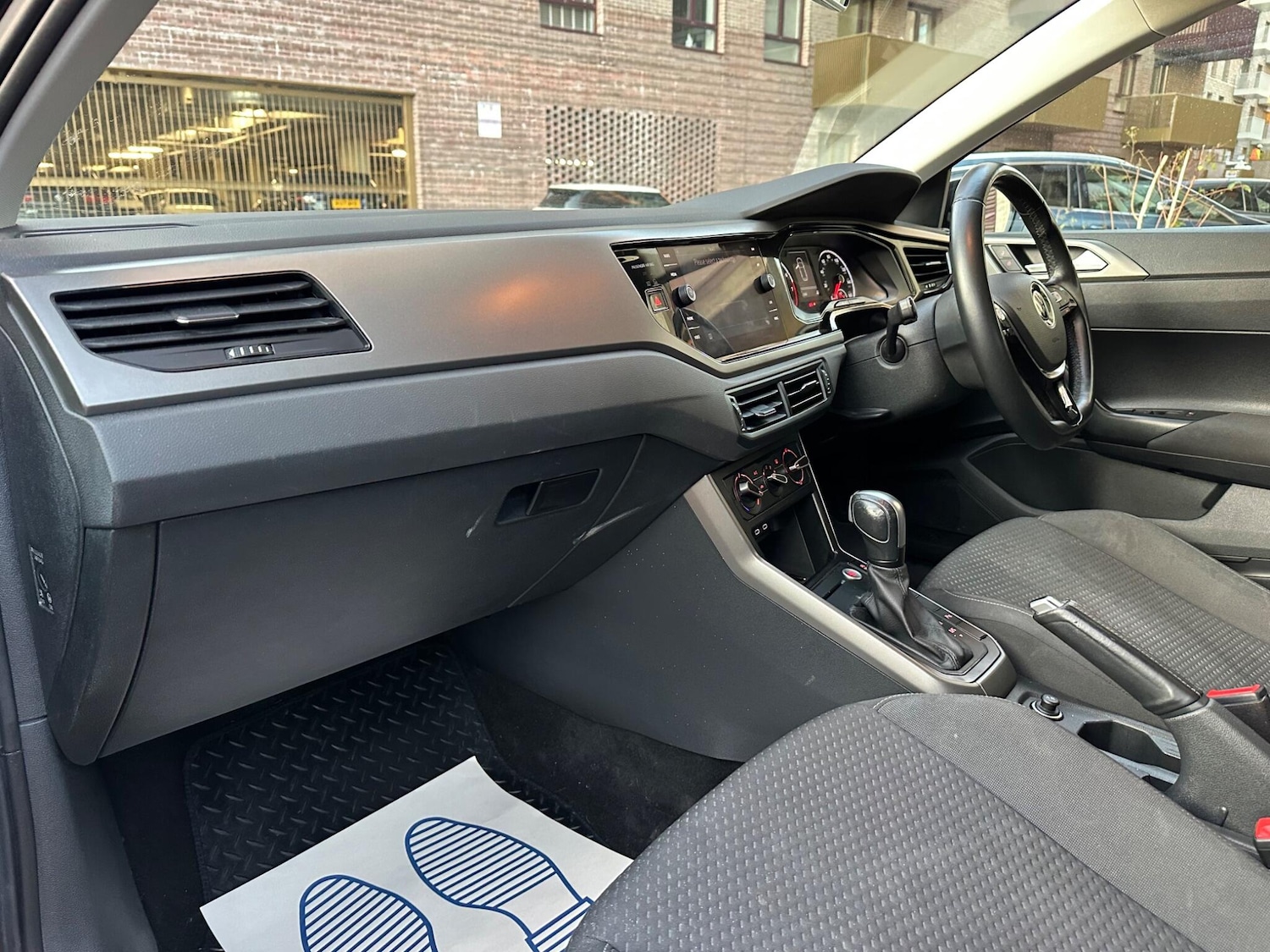 Used Volkswagen Polo 2021 for sale - 76666973: Photo 3