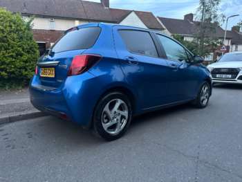 Used Toyota Yaris 2016 for sale - 74533865: Photo