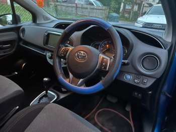 Used Toyota Yaris 2016 for sale - 74533865: Photo