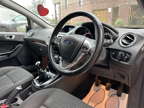 Used Ford Fiesta 2015 for sale - 76167419: Photo 26