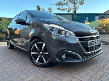Used Peugeot 208 2019 for sale - 77977972: Photo