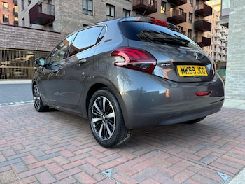 Used Peugeot 208 2019 for sale - 77977972: Photo