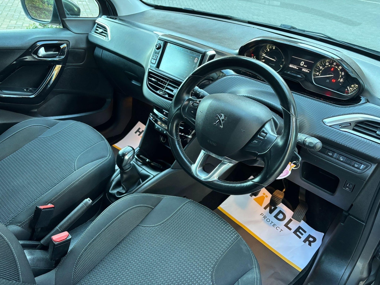 Used Peugeot 208 2019 for sale - 77977972: Photo 38