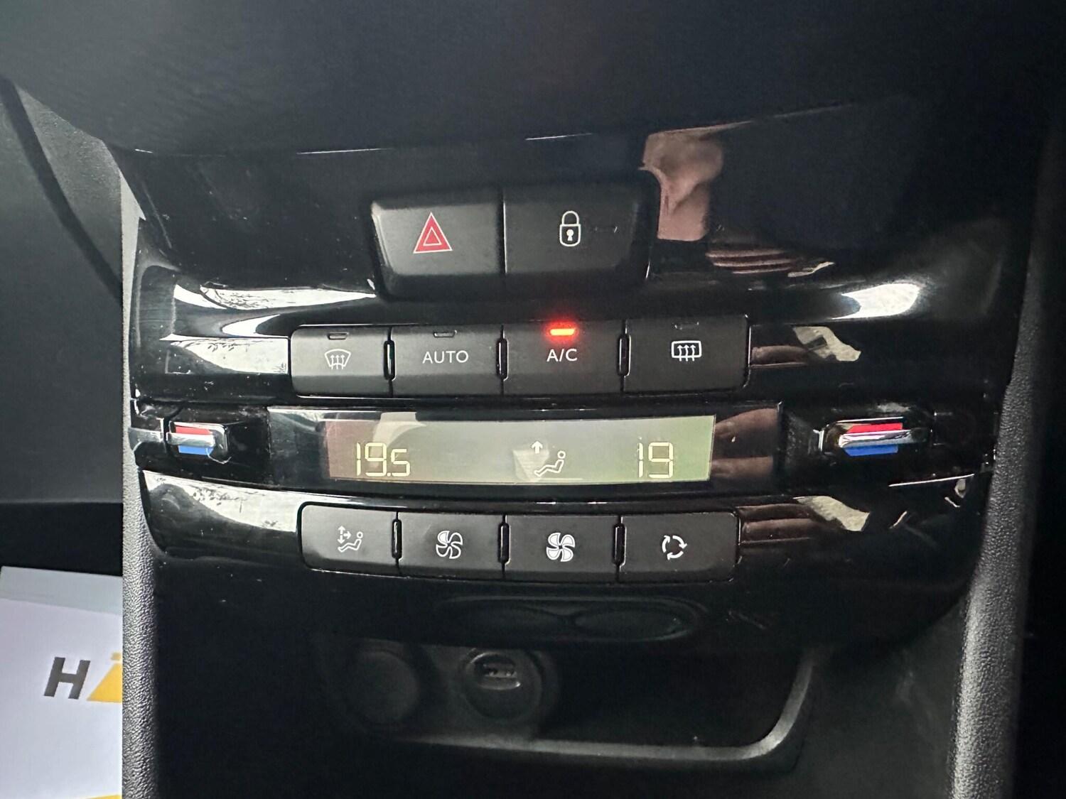 Used Peugeot 208 2019 for sale - 77977972: Photo 48