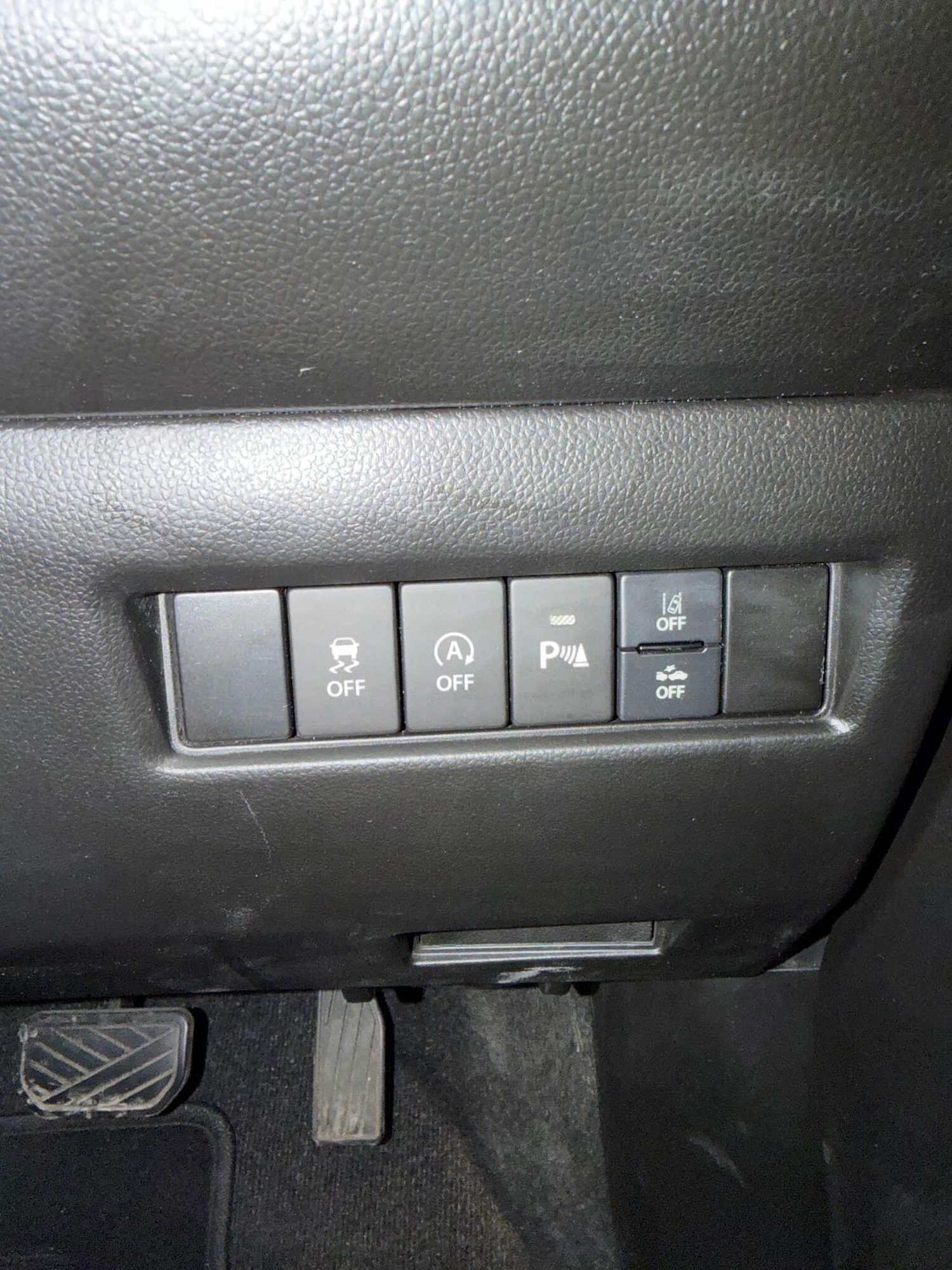 Used Suzuki Swift 2021 for sale - 77550595: Photo 25