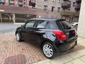 Used Suzuki Swift 2021 for sale - 77550595: Photo