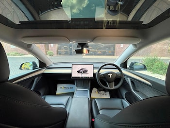 Used Tesla Model Y 2023 for sale - 79237137: Photo