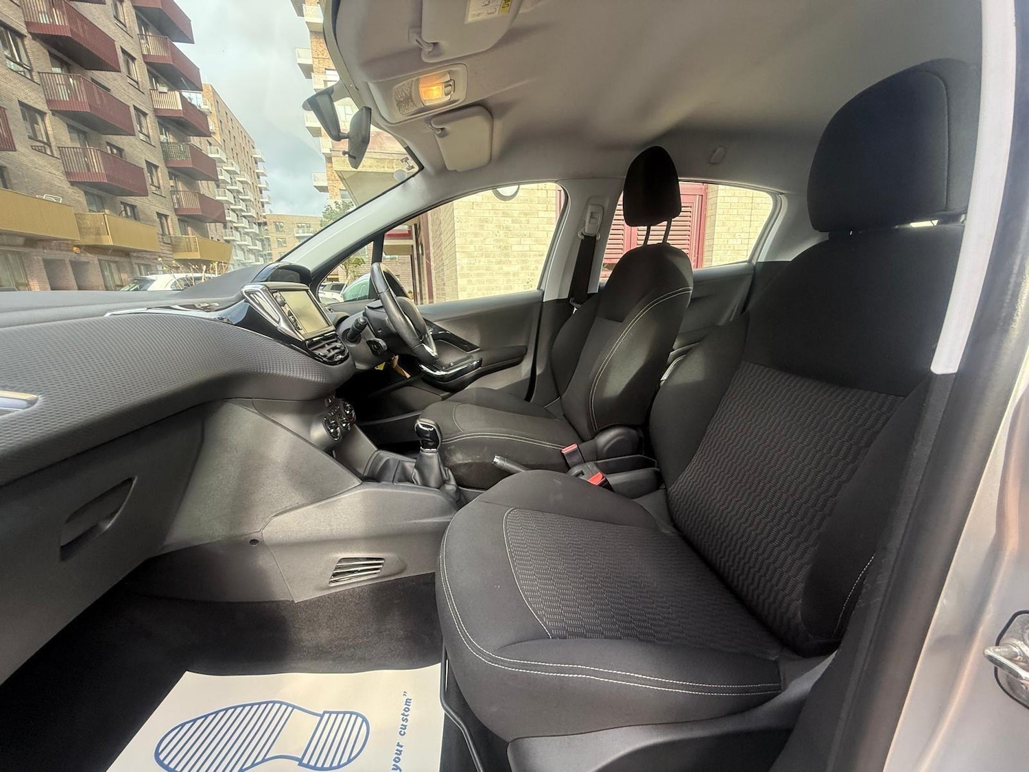 Used Peugeot 208 2017 for sale - 76457132: Photo 12