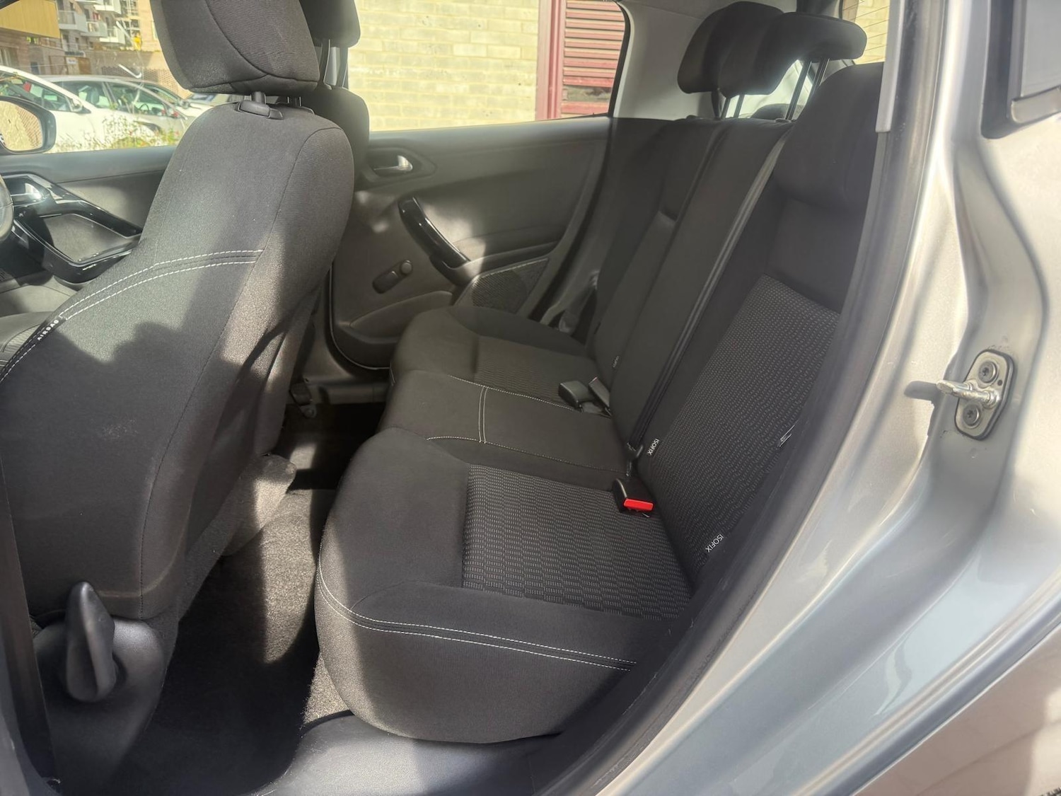 Used Peugeot 208 2017 for sale - 76457132: Photo 13