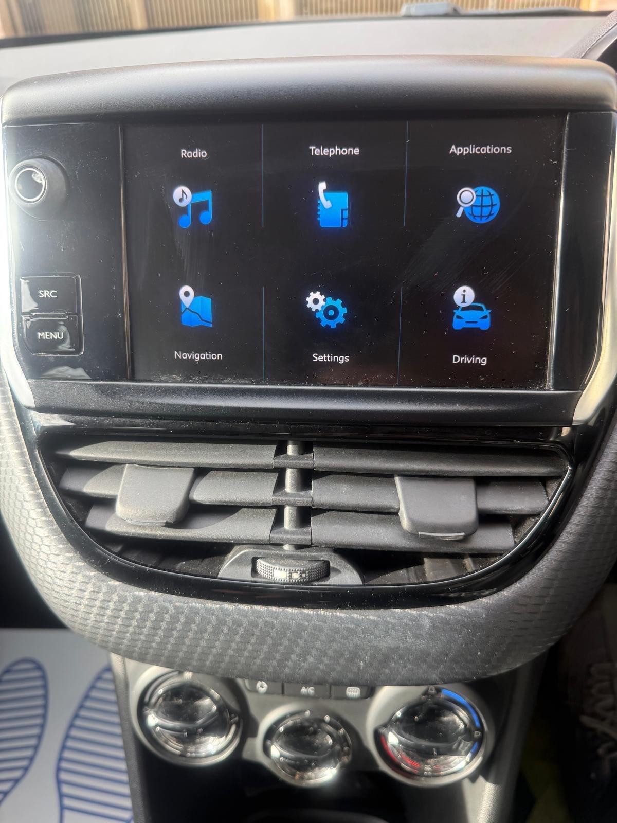 Used Peugeot 208 2017 for sale - 76457132: Photo 17