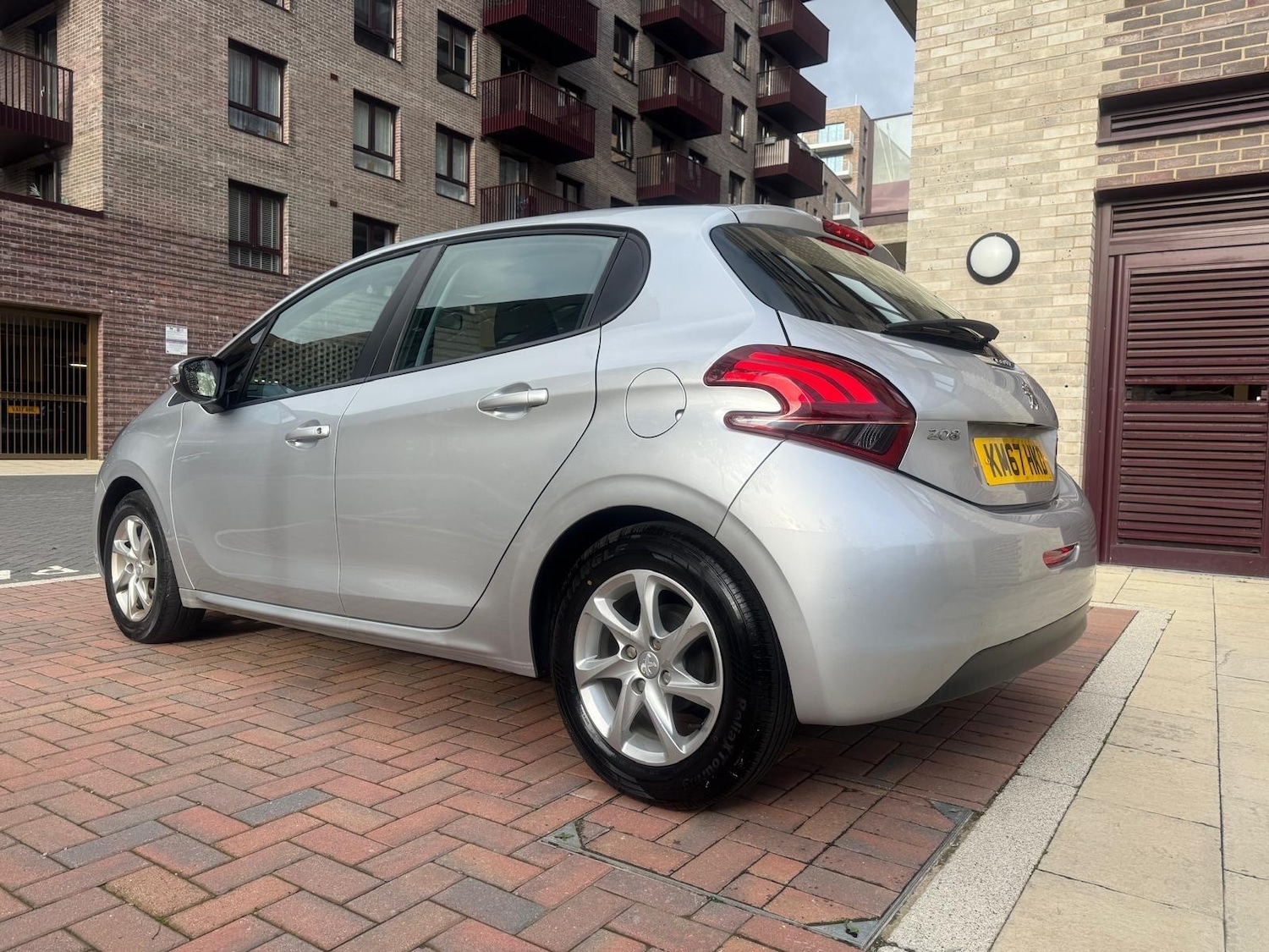 Used Peugeot 208 2017 for sale - 76457132: Photo 22