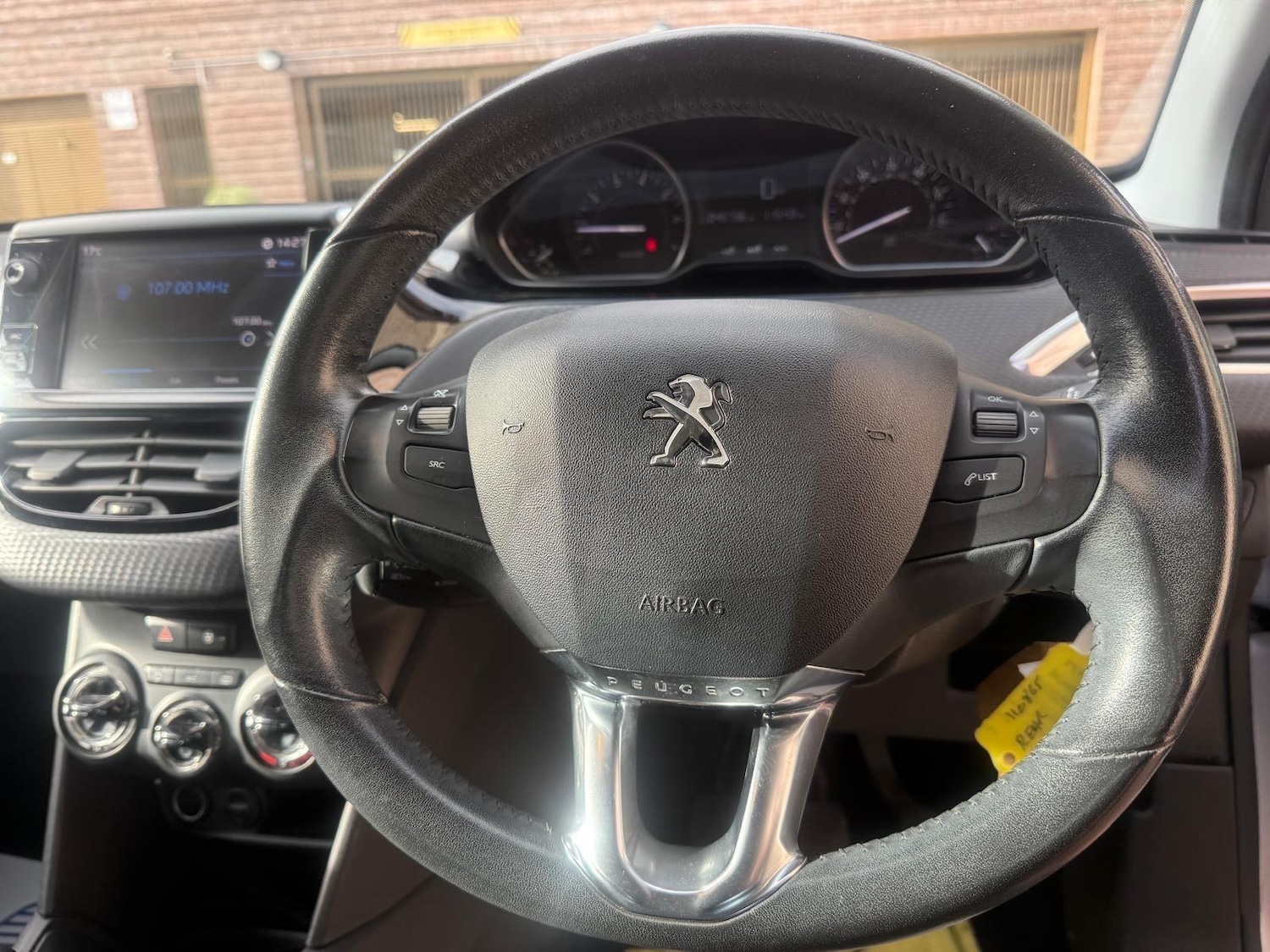 Used Peugeot 208 2017 for sale - 76457132: Photo 25