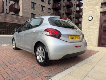 Used Peugeot 208 2017 for sale - 76457132: Photo