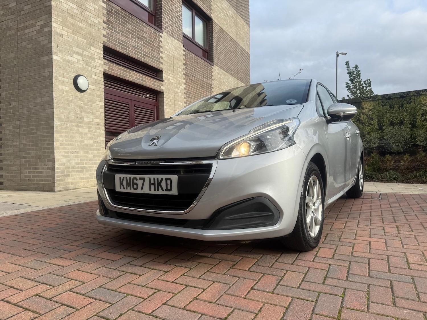 Used Peugeot 208 2017 for sale - 76457132: Photo 5