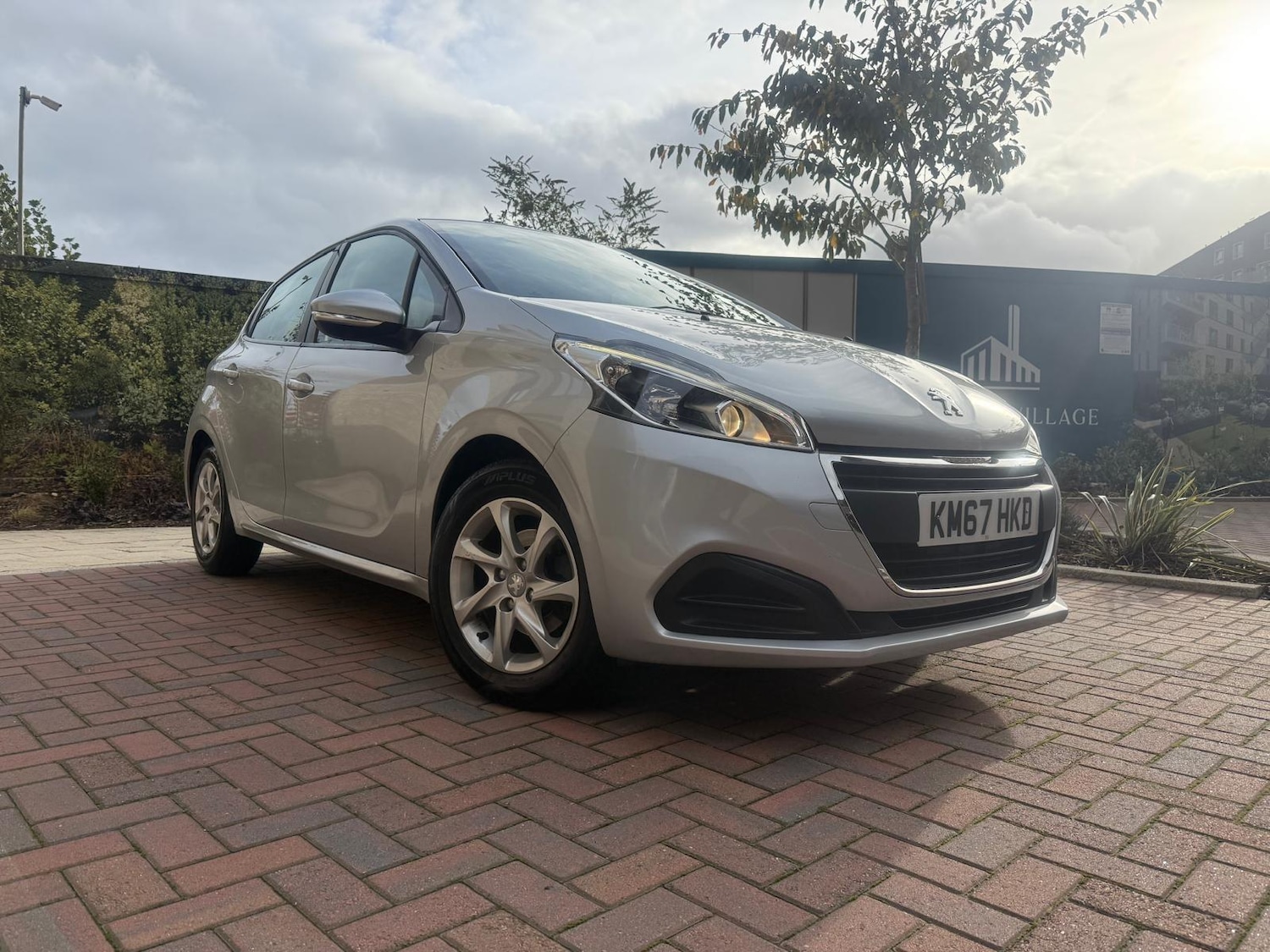 Used Peugeot 208 2017 for sale - 76457132: Photo 8