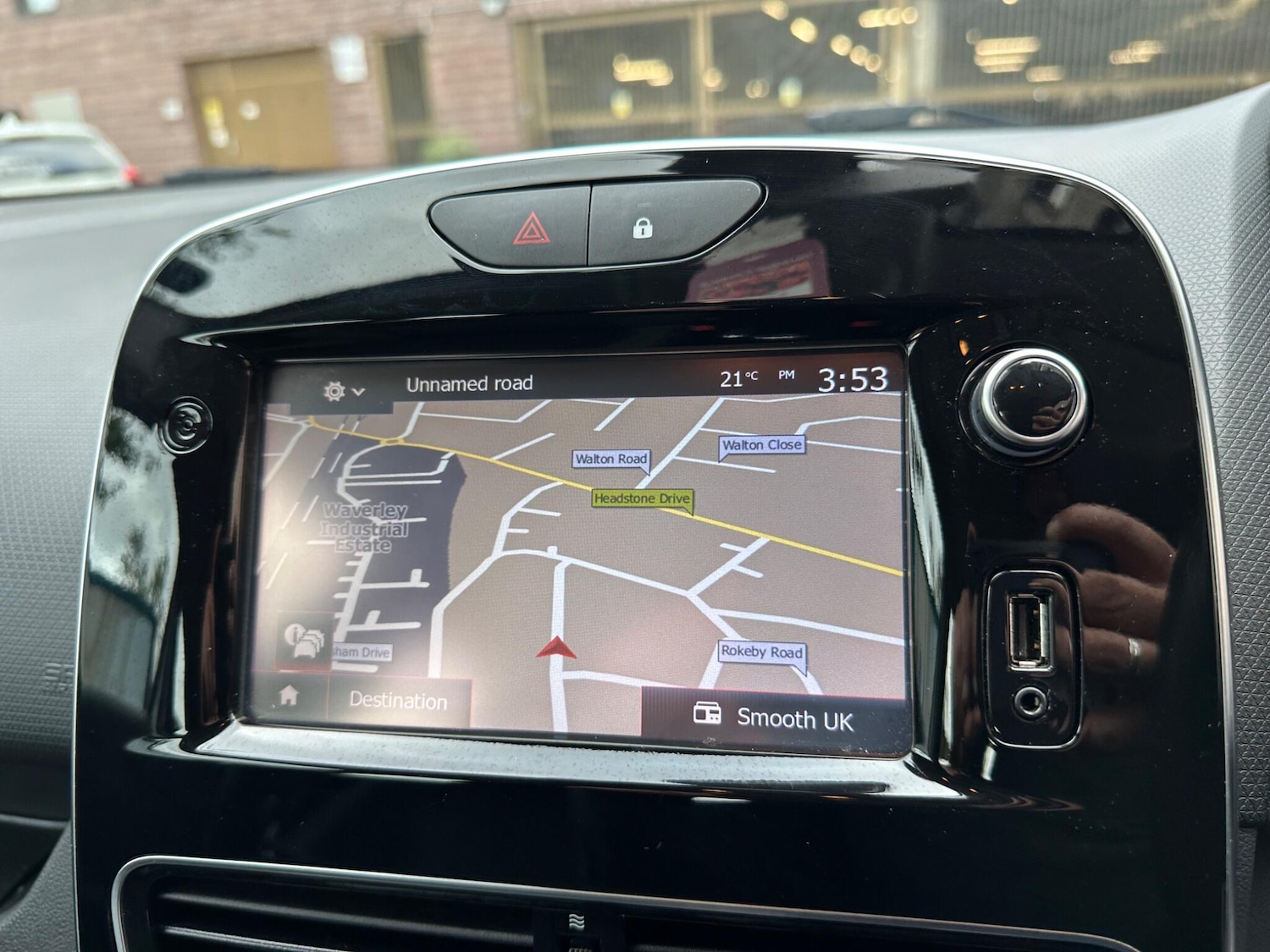 Used Renault Clio 2017 for sale - 76702063: Photo 25