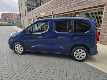 Used Vauxhall Combo Life 2021 for sale - 76408896: Photo