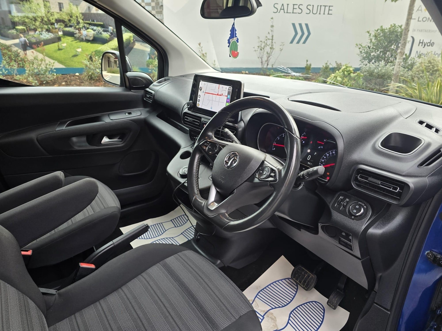 Used Vauxhall Combo Life 2021 for sale - 76408896: Photo 3