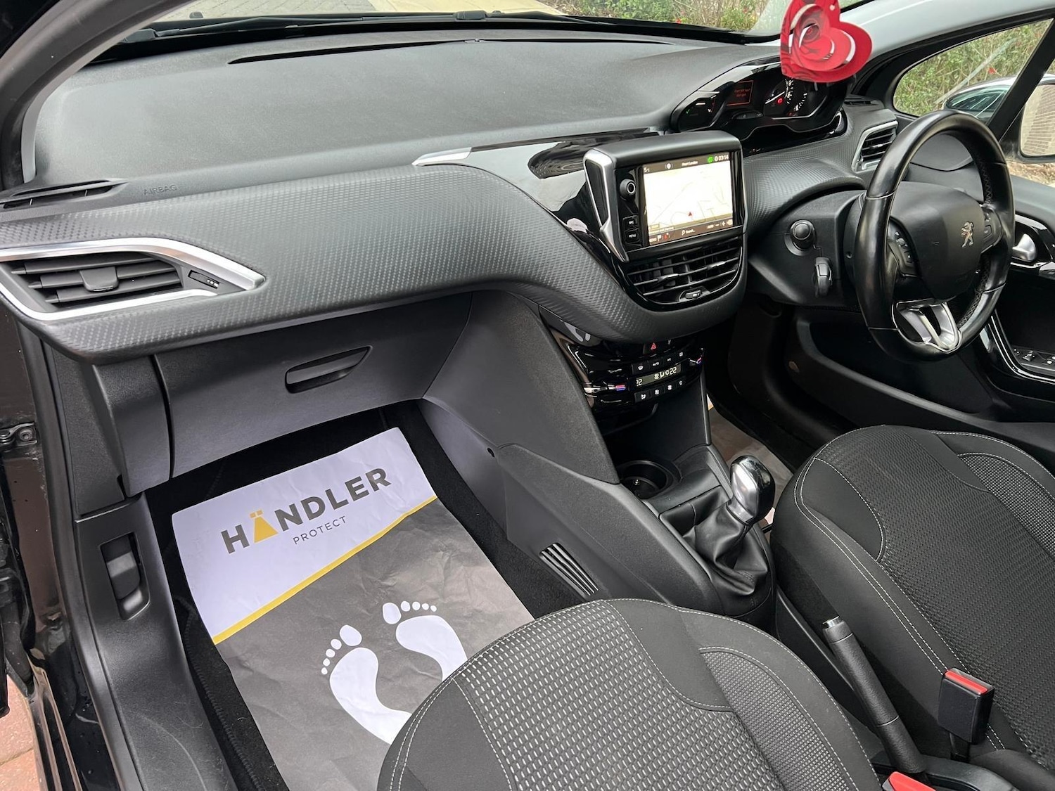 Used Peugeot 208 for sale - 77067198: Photo 4