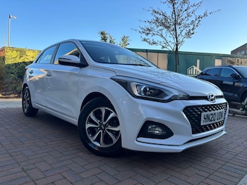 Used Hyundai i20 2020 for sale - 77940386: Photo