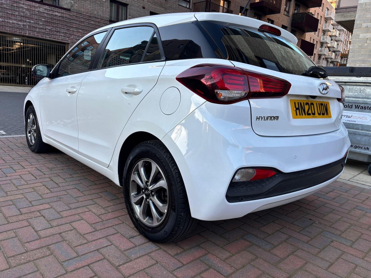 Used Hyundai i20 2020 for sale - 77940386: Photo 24