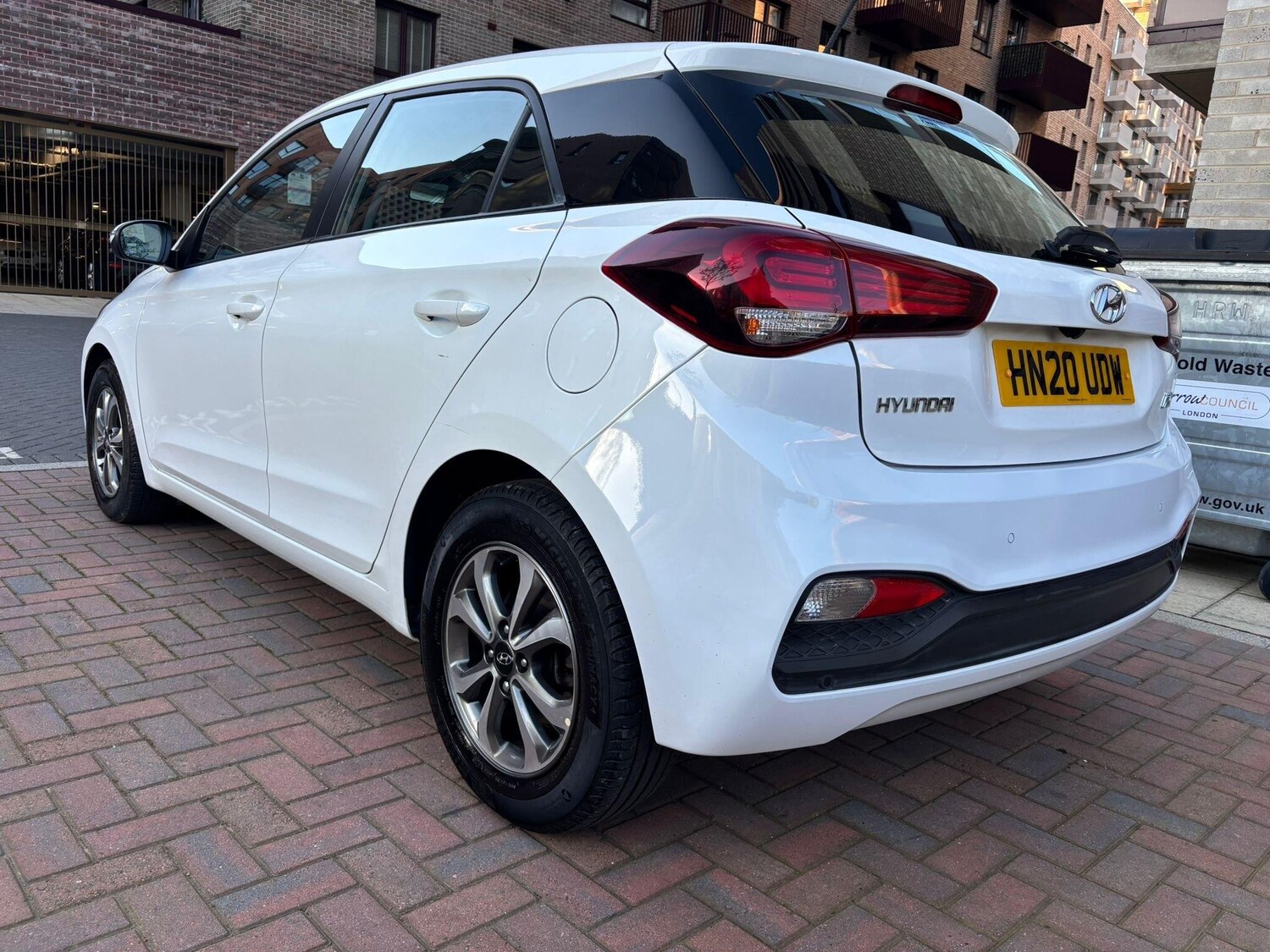 Used Hyundai i20 2020 for sale - 77940386: Photo 25