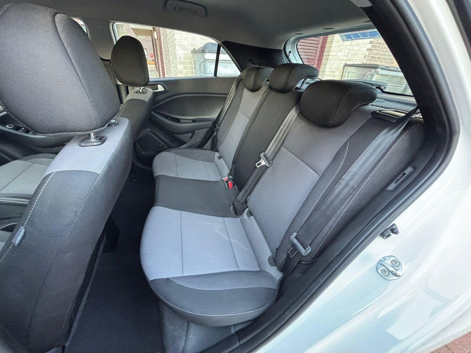 Used Hyundai i20 2020 for sale - 77940386: Photo 38