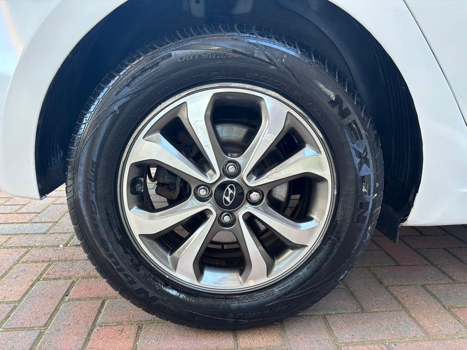 Used Hyundai i20 2020 for sale - 77940386: Photo 40